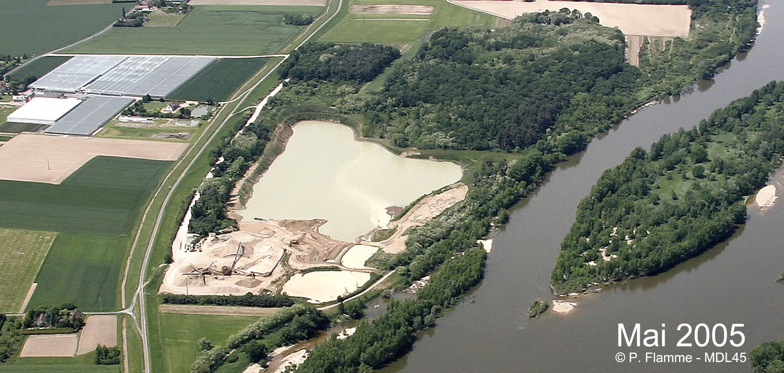 01-CarrouselleCourpain.Mai2005-PFlamme-Date
